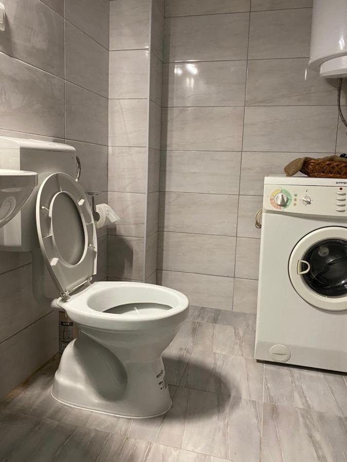 Simonovski'S Apartments Скопье Экстерьер фото